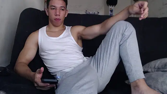 ethan_noir webcam