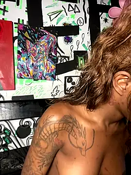 ZiziCampbell_ webcam