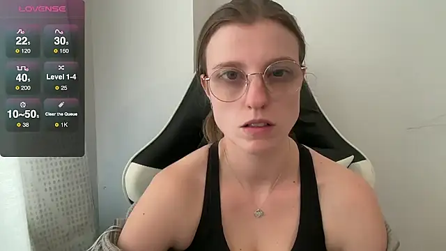 BustyKellyXXX webcam