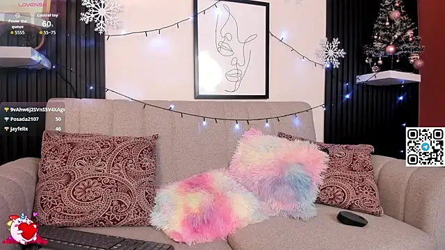 Sirenita_petitexoxo webcam