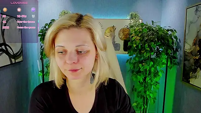 LeonaCleaveAge webcam