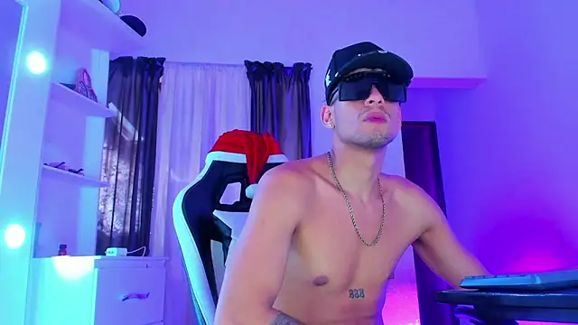 kingoftheuniverse888 webcam