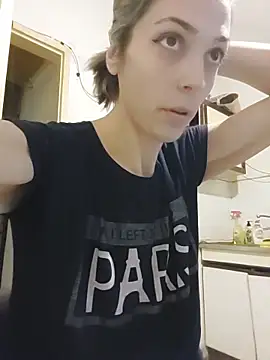 SheTheDeeevil webcam