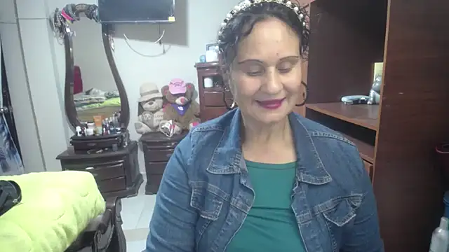 jazmin_mature_ webcam