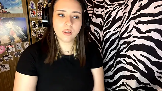 AngeliqueSulima webcam