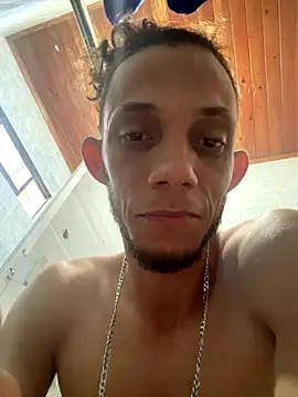 yisushotlarge webcam