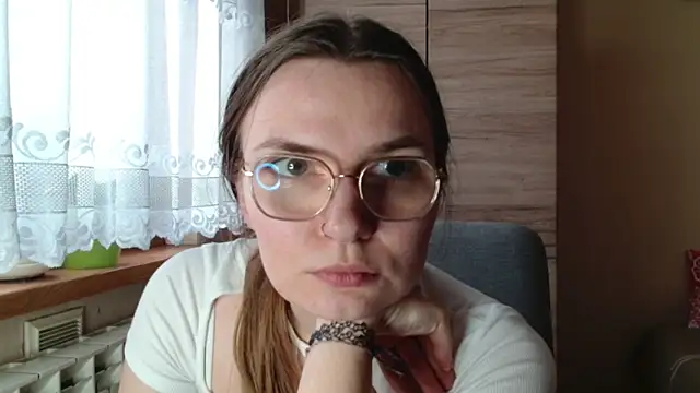 looveellyx - LooveELLYx's free webcam - UK Sex Cams