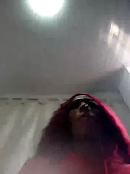 Strella_ferrera webcam