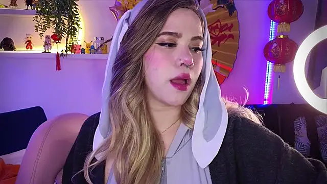 albaismynameX webcam