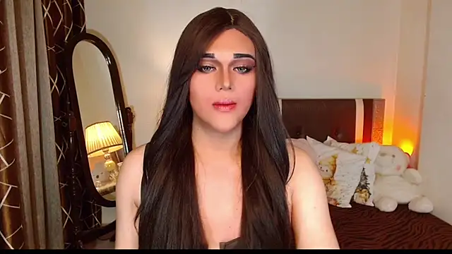 AmazingDivina webcam