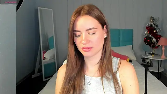 Ameli_Povilain webcam