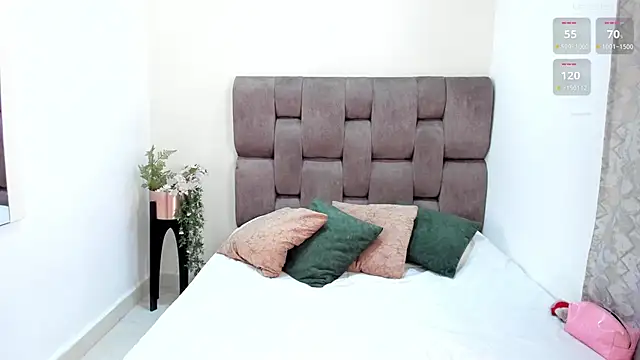 Miranda_doll_ webcam