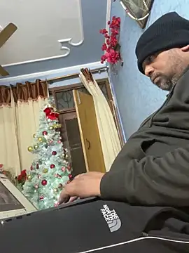 Dick_6inches_Delhi webcam