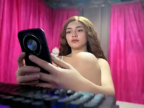 Sweetcummer_laura webcam