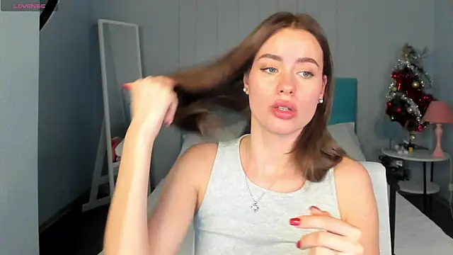 Ameli_Povilain webcam