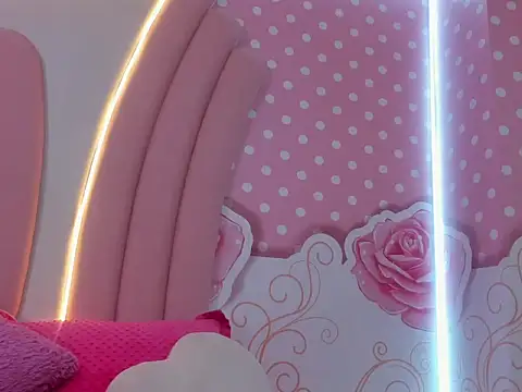 SofiaaBigBoobs webcam