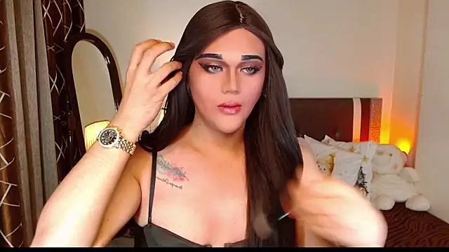 AmazingDivina webcam