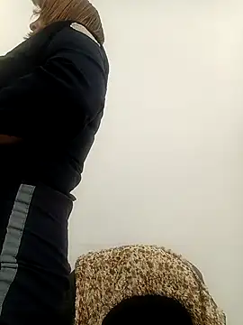 vanessa__01 (F mature) - I mount my dildo cowgirl style 🥵💦🍆