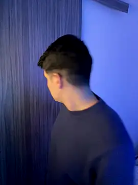 Goldenknight33 webcam