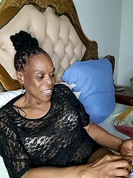 Webcam Model (Hotcougar)  is live.Free join now!