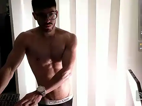 Phantom_Bigger1 webcam