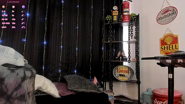 anuvyz_miller_ webcam