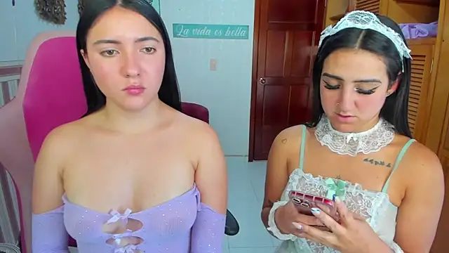 Isa_And_Natasha webcam