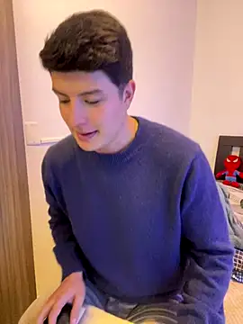 Goldenknight33 webcam