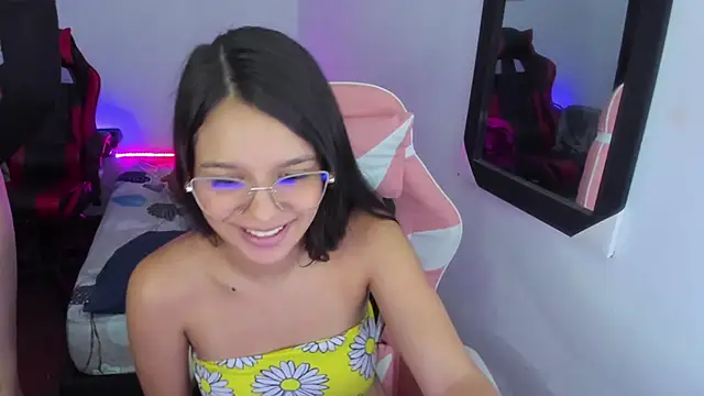 jessi_and_boy webcam