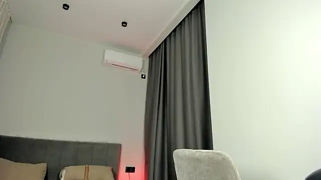 Sakura__frostt webcam