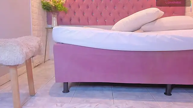 amber_sparkle webcam