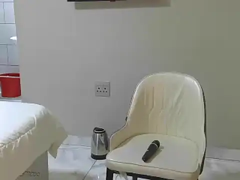 petite_queenx webcam