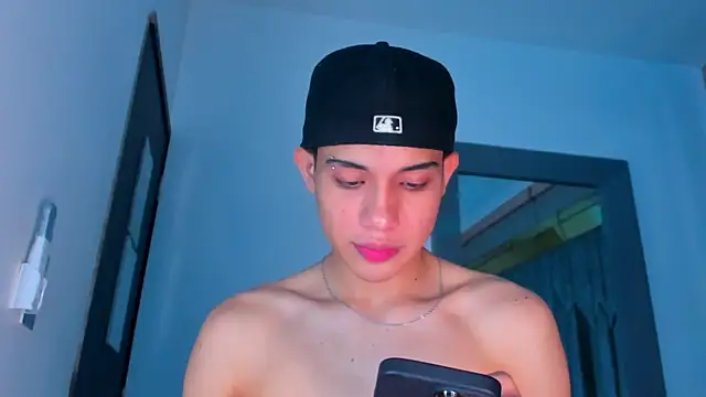 sebax_young (M twink) - Stretch cock 🍆