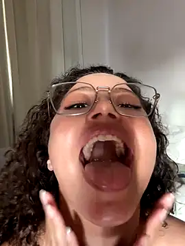 jhennerouge (F young) - blowjob