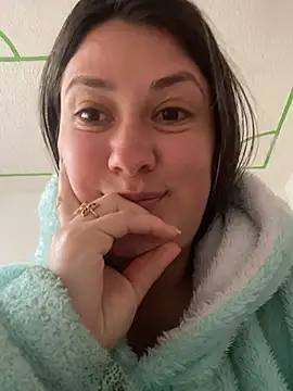 Webcam Model (Abby-LS)  is live.Free join now!