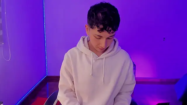 oliver_kyy (M twink) - MY CONTROL TOY 3MIN+  HARD COCK CLOSE UP