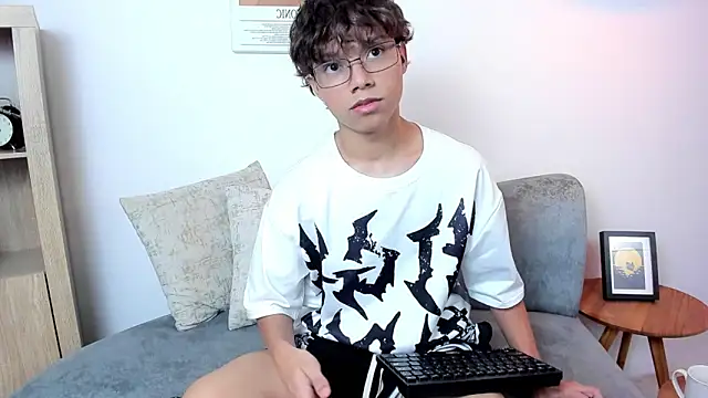 Honeymoon_sariel webcam