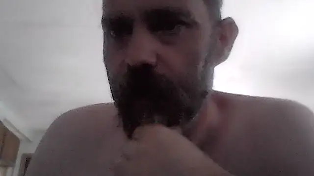 crazyheratic8 webcam