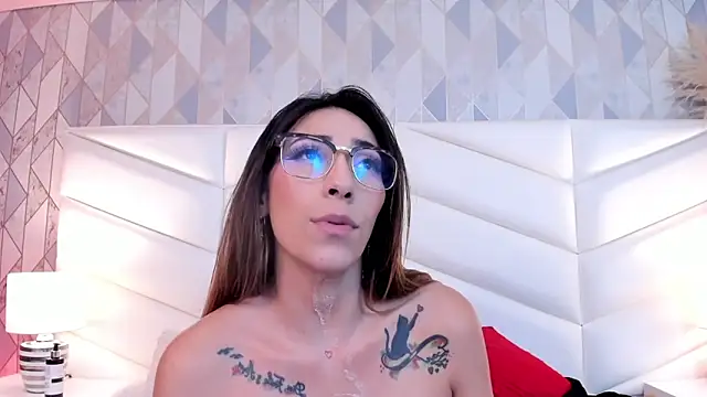 Lizzi_Hotman_ webcam