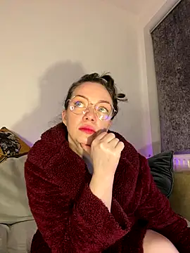 Webcam Model (FemDom_RubyKnightXXO)  is live.Free join now!