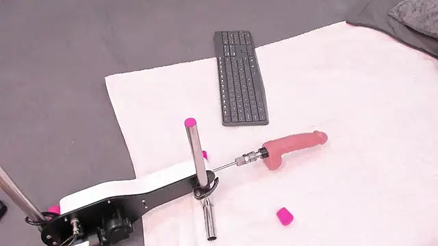 SASHA_BROWNIE__ webcam