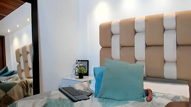 victoria_mooree webcam