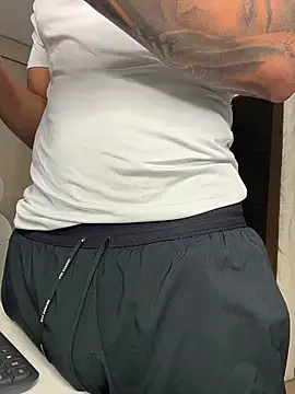 sendfer (Ask my age) - Force me against the wall and cum male