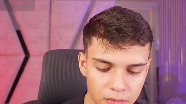 jacobroberts1 - JacobRoberts1's free webcam - UK Sex Cams