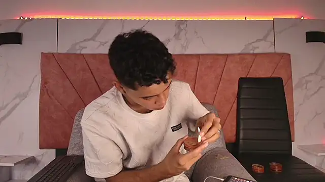 HellAndDante_ webcam