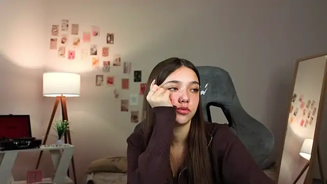 vexorine (F teen) - stand up and turn