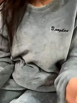 maya00mayaa (F teen) - Please support me I’m new here ❤️‍🔥