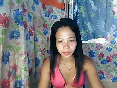 PinaySkinnyGirl webcam
