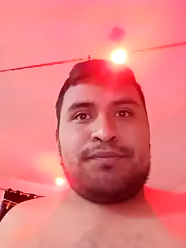 YoSoyLittleBoy webcam