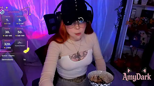 _AmyDark webcam